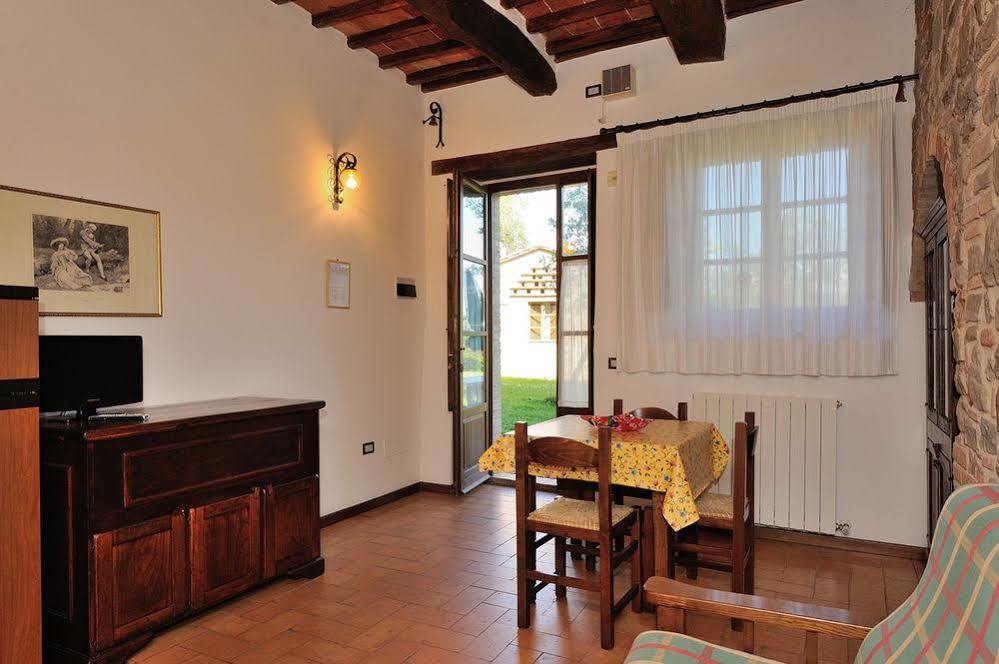 מלון פסיניאנו סול טרסימנו Relais Borgo Torale מראה חיצוני תמונה