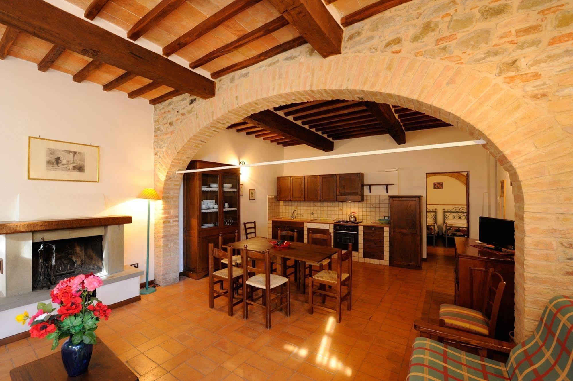 מלון פסיניאנו סול טרסימנו Relais Borgo Torale מראה חיצוני תמונה